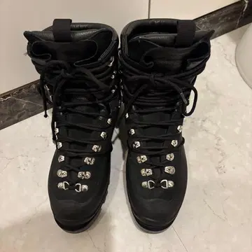 헬리오트 에밀 사이즈 43 부츠