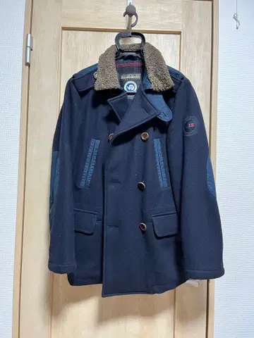 NAPAPIJRI 네이비 울 혼방 피코트