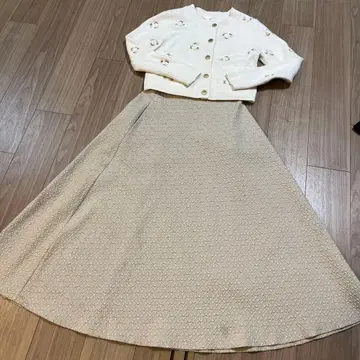 H&M 화이트 베이지 스커트 셋업 L 사이즈