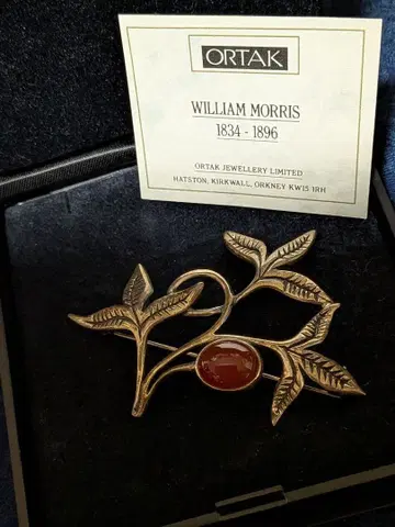 브로치 실버 윌리엄 모리스 새상품급