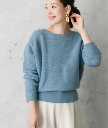 거의 새상품 URBAN RESEARCH ROSSO 폭스 울 돌먼 니트