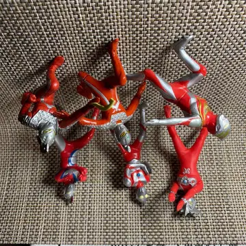 울트라맨 피규어 6체 세트