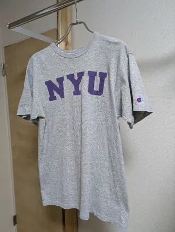 파랑 택 챔피온 "NYU" 프린트 T셔츠 USA 제조