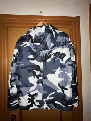 REPLAY 카모 패턴 다운 자켓