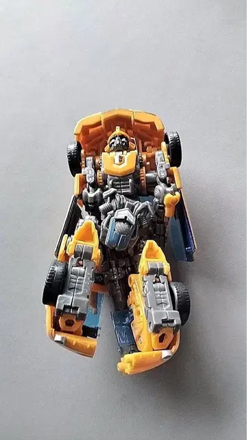 트랜스포머 범블비 프라모델