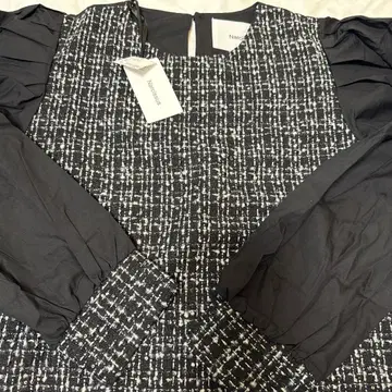 새상품!! Narcissus 트위드 긴팔 상의 반짝이는 라메 입은 트위드