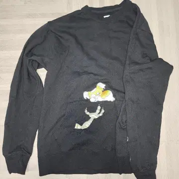 그라니프 그렘린 기즈모 자수 맨투맨