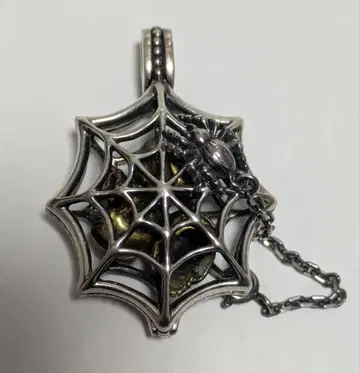 BIZARRE 펜던트 탑 스컬