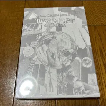 미세스 The White Lounge in CINEMA