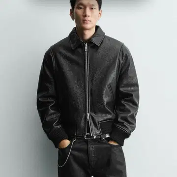 ZARA 페이크 레더 자켓 S 사이즈