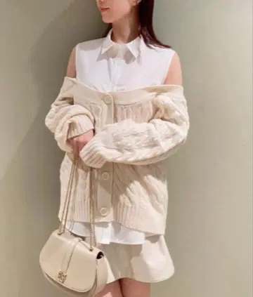 미사용 snidel 오프숄더 니트 레이어드 셔츠 화이트