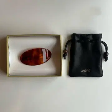 모두 타원형 바레트 및 파우치 포함