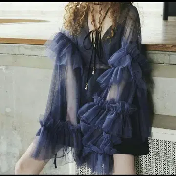 라벨에튀드 V넥 볼륨 개더 튜닉