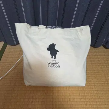 [새상품] 위니 더 푸 해피백 M 사이즈