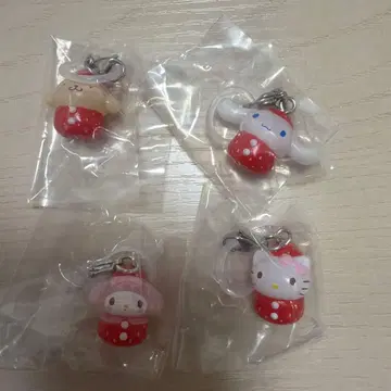 산리오 딸기 메지루시 액세서리 4개 세트