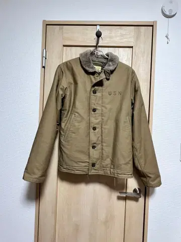 버즈릭슨 USN 로고 부착 밀리터리 자켓 L 사이즈