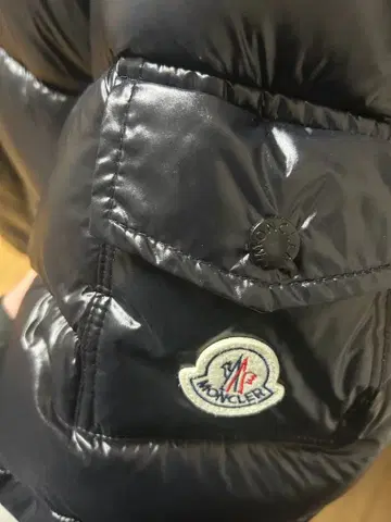 MONCLER 몽클레 다운 자켓