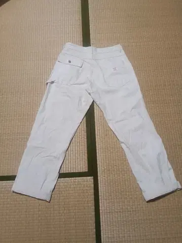 FOB 화이트 워크 팬츠 새상품급