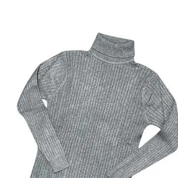 새상품 케이블 짜임 니트 터틀넥 스웨터 그레이 모