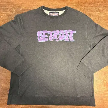 레어! REVOLVER 로고 맨투맨 리볼버 suiseeda Y2K