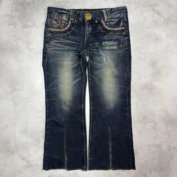 Y2K 그런지 플레어 데님 데미지 가공 스터드 부츠컷