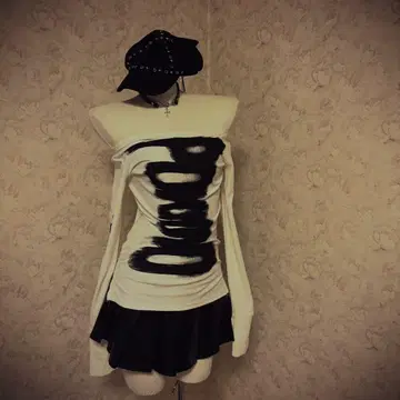 헤이세이 갸루 Y2K 오프숄더 그래픽 프린트 상의 펑크