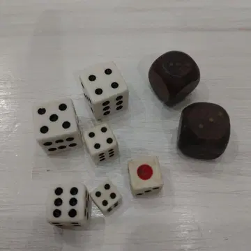 주사위 8개 세트
