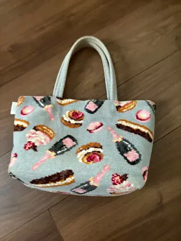 페이러 스위츠 패턴 토트백