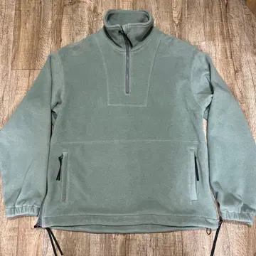 [ 새상품급 ] YOKE 플리스 풀오버 사이즈 2