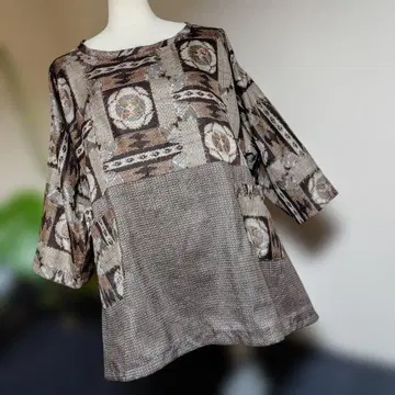 진흙 오시마 원단으로 만든 상의