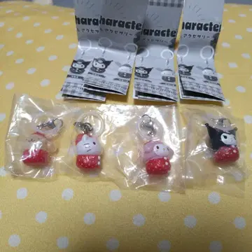 산리오 딸기 메지루시 액세서리