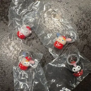 산리오 딸기 메지루시 우사하나 쿠로미 헬로키티