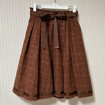 axes femme 리본 달린 턱 스커트