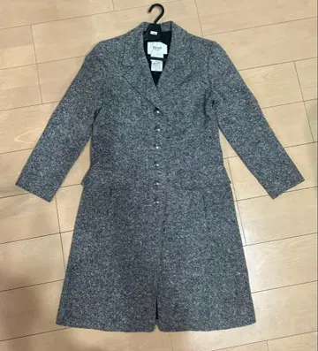 새상품급 르네 트위드 자켓 롱 TISSUE 로고 버튼 L 상당