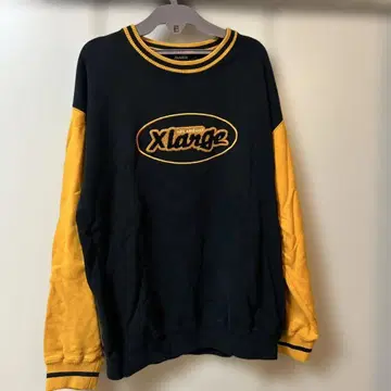 Xlarge 자수 로고 크루넥 트레이닝복