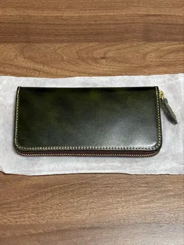 다크 그린 가죽 장지갑
