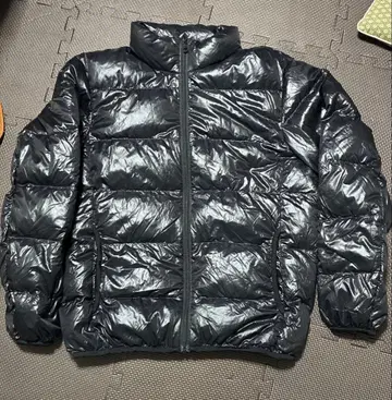 유니클로 다운 자켓 M 사이즈