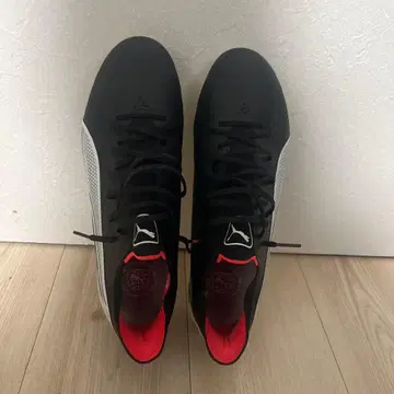 PUMA KING 축구화 블랙/화이트/레드