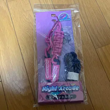 Night Arcade 포켓몬 센터 스마트폰 숄더