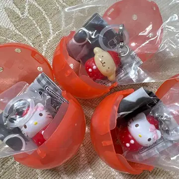 딸기 메지루시 액세서리 헬로키티 쿠로미 산리오 가챠