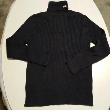RL 블랙 터틀넥 스웨터