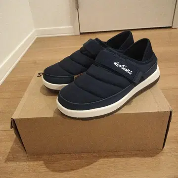 WILD THINGS 네이비 슬립온