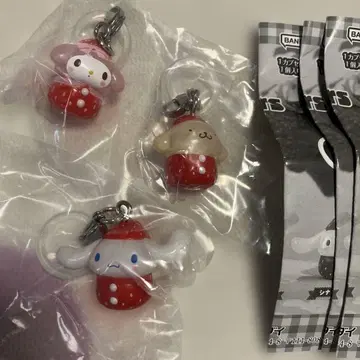 산리오 딸기 마크 액세서리 마이멜로디 시나몬 폼폼푸딩