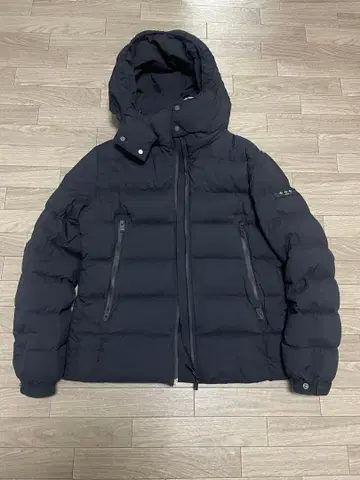 TATRAS 후드 부착 다운 자켓 블랙