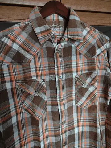 [ TMT ] 웨스턴 체크 셔츠 브라운 계열의 시크한 디자인!