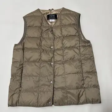 TAION 베이지 다운 베스트 주머니 포함