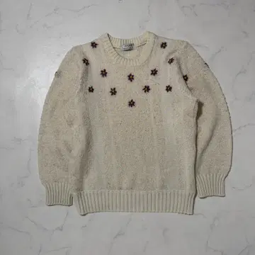 아이보리 꽃 자수 니트 스웨터 긴팔 봄 가을 캐주얼 내추럴
