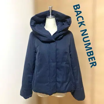 백 넘버 네이비 후드 부착 다운 자켓