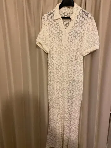 화이트 꽃무늬 레이스 원피스