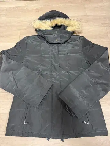 캘빈 클라인 진스 후드 부착 다운 자켓 M 사이즈